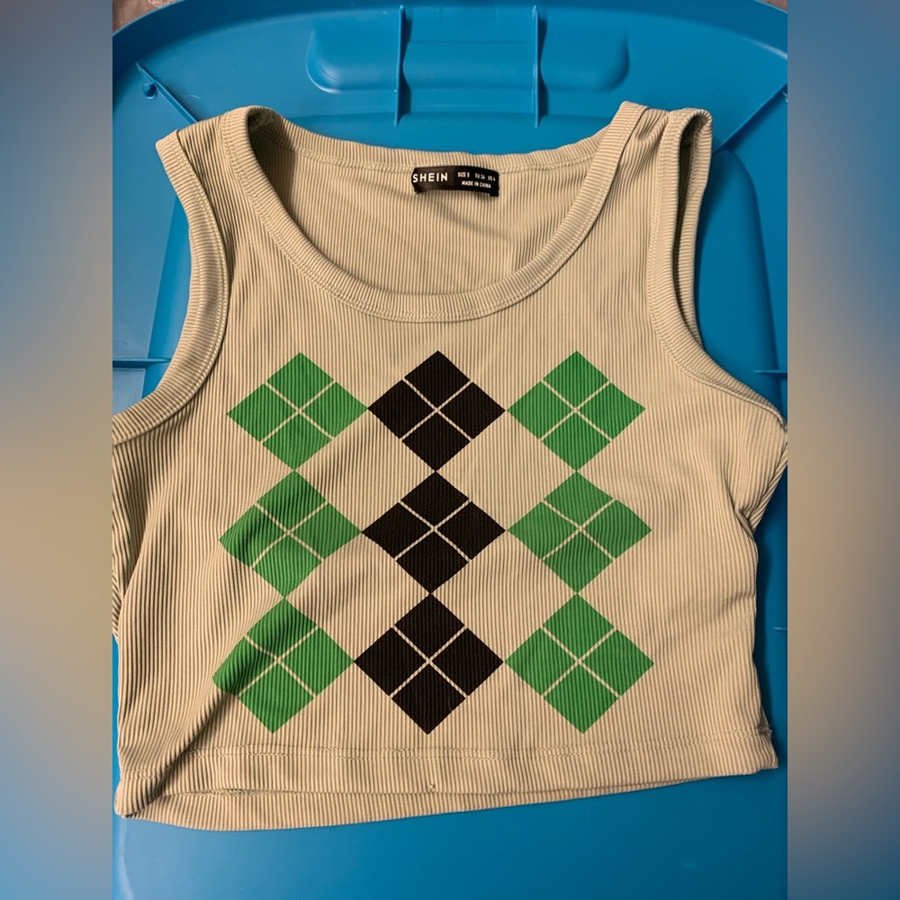 BUNDLE:Shein Cropped Tank, Cropped Long Sleeve and Skirt